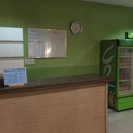 Night & Day Inn Legazpi Exterior foto